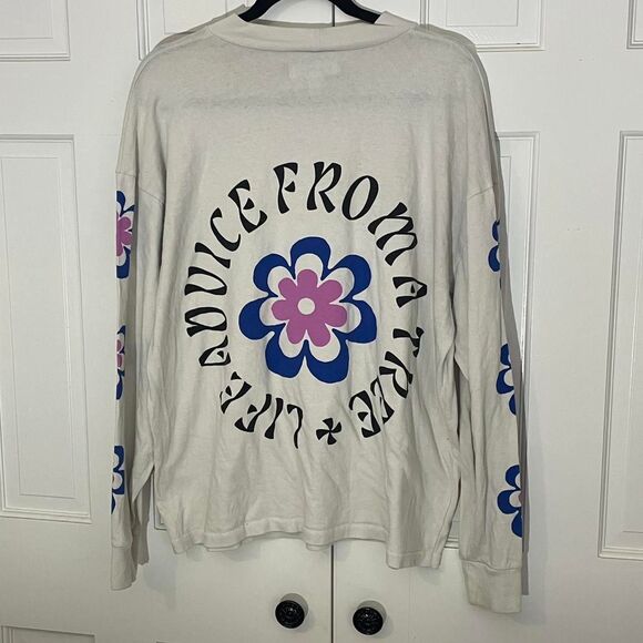Urban Outfitters Floral Positive Graphic Long Sleeve Tee Blue Pink Flower Print - Picture 1 of 3